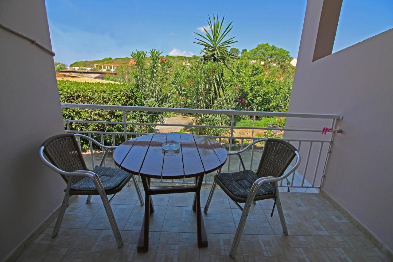 Santa Barbara Lakis Apartments Perivólion Exterior foto