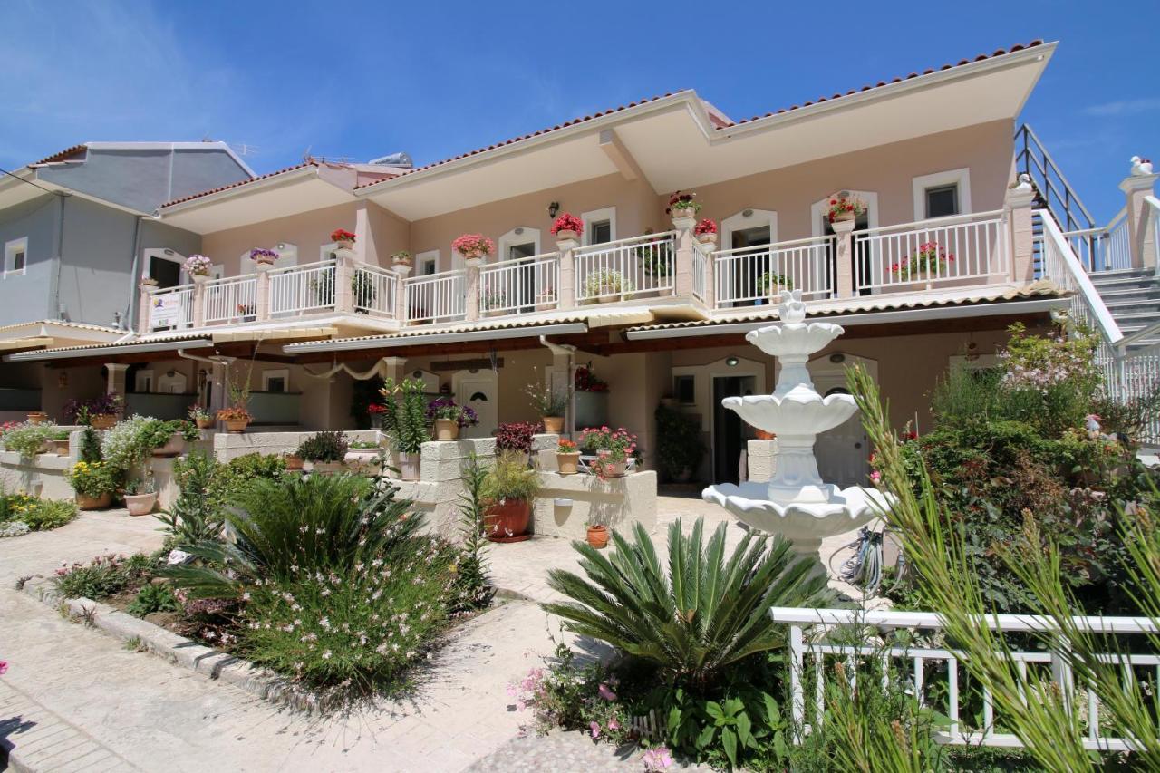 Santa Barbara Lakis Apartments Perivólion Exterior foto